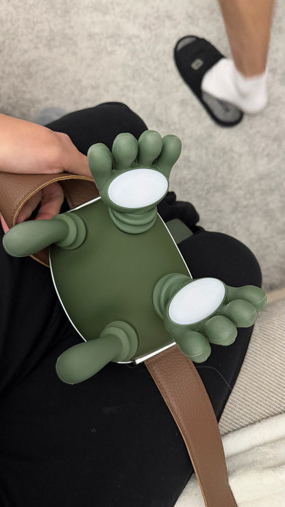 HANDWAVE by versealmax